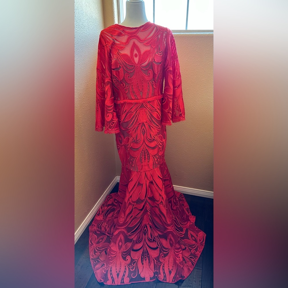 La Maison Talulah Red Dress Size Large